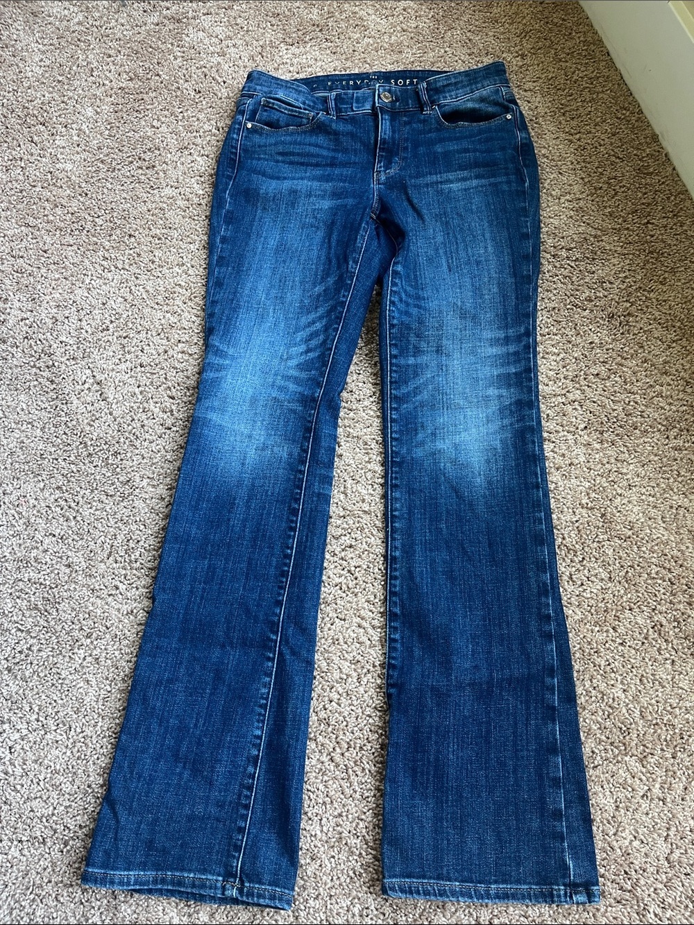 White House Black Market Mid Rise Boot Dark Blue Flare Jeans Size 6